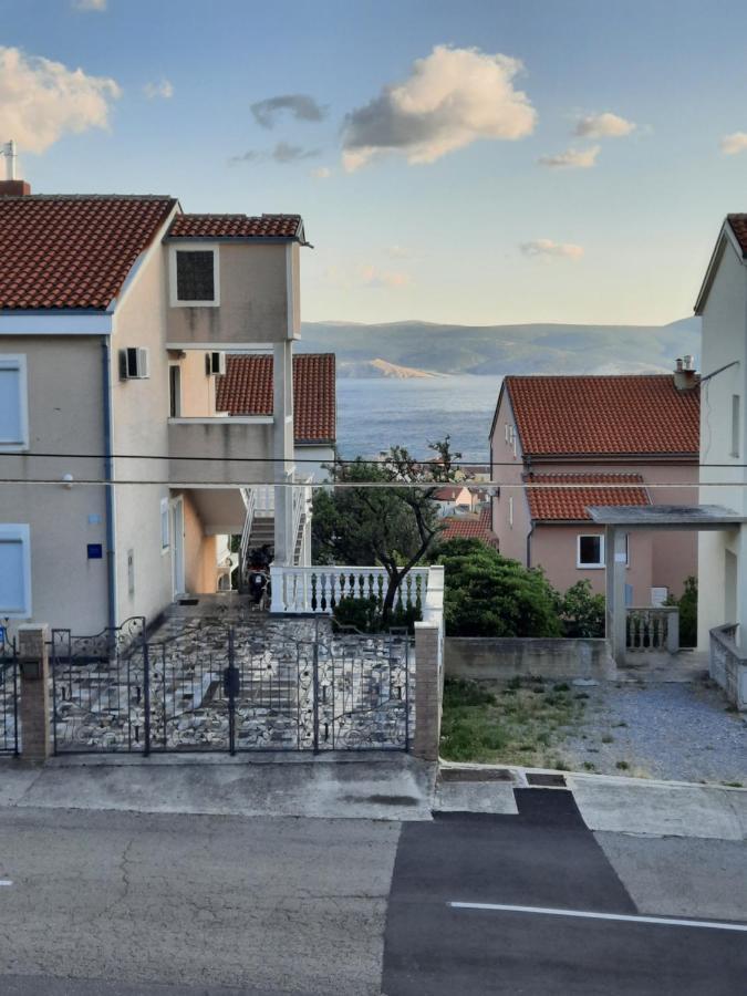 Apartmani Gabrijel Нови Винодолски Екстериор снимка