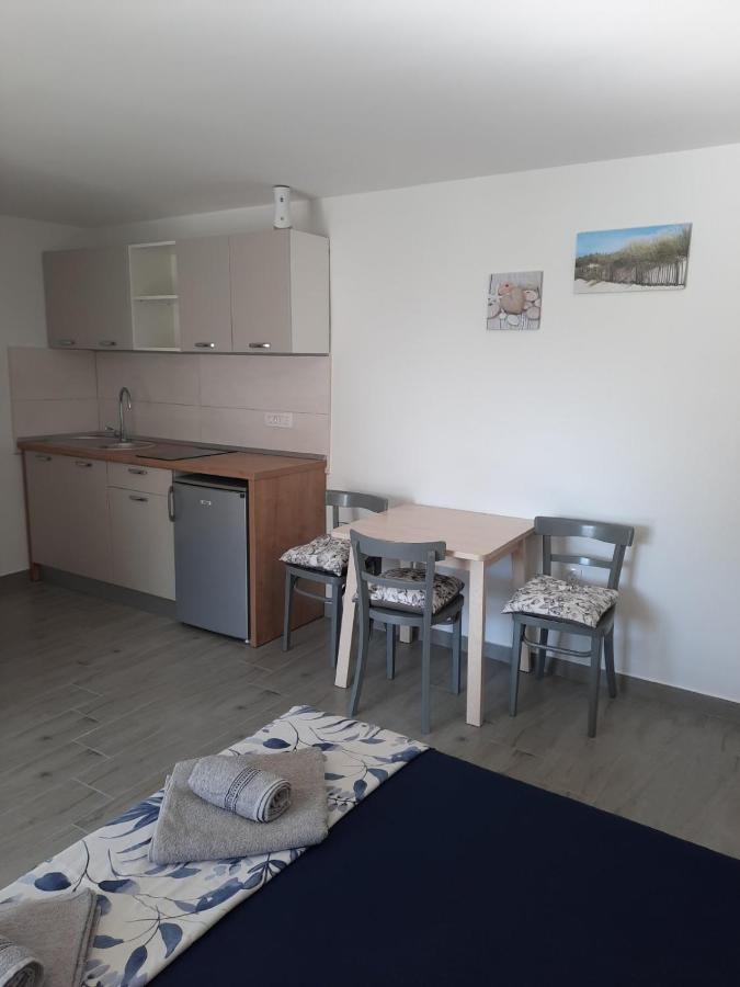 Apartmani Gabrijel Нови Винодолски Екстериор снимка