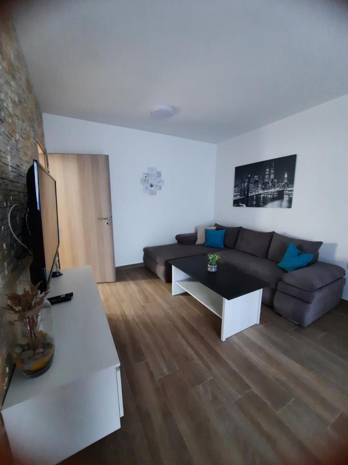 Apartmani Gabrijel Нови Винодолски Екстериор снимка